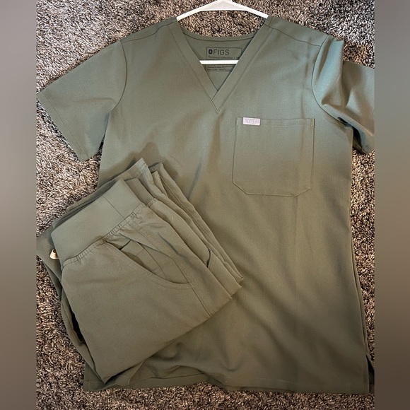 Womens Figs Set - Picture 4 of 9